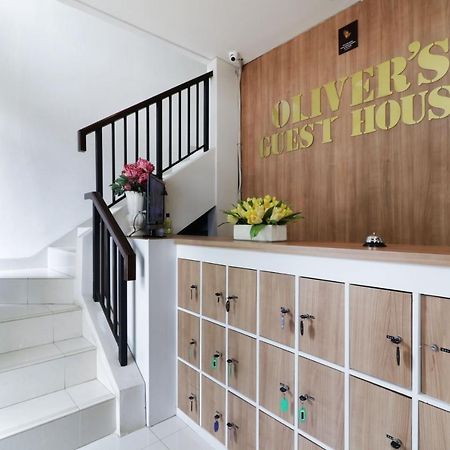 Oliver'S Guest House Tangerang Luaran gambar