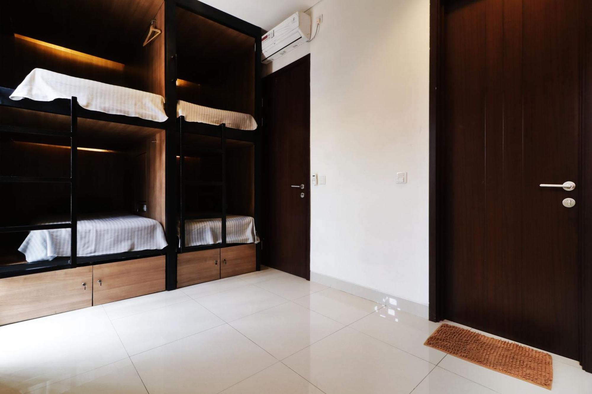 Oliver'S Guest House Tangerang Luaran gambar
